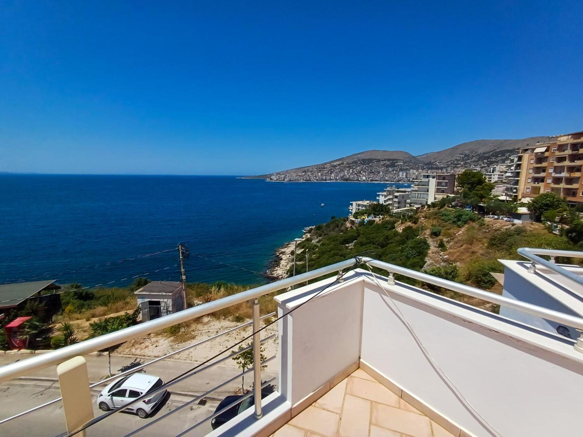 Hotel Sherifi Sarandë エクステリア 写真