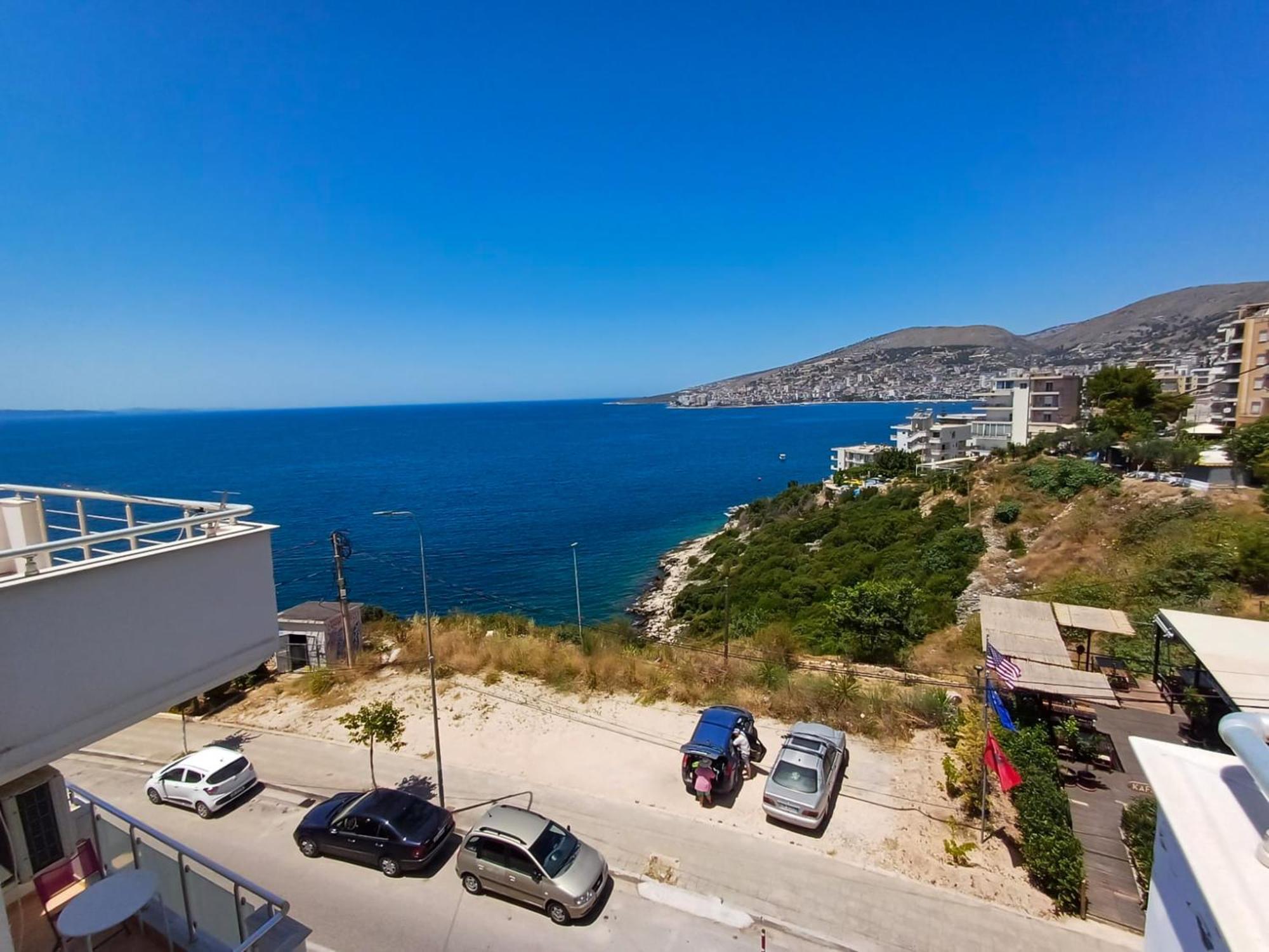 Hotel Sherifi Sarandë エクステリア 写真